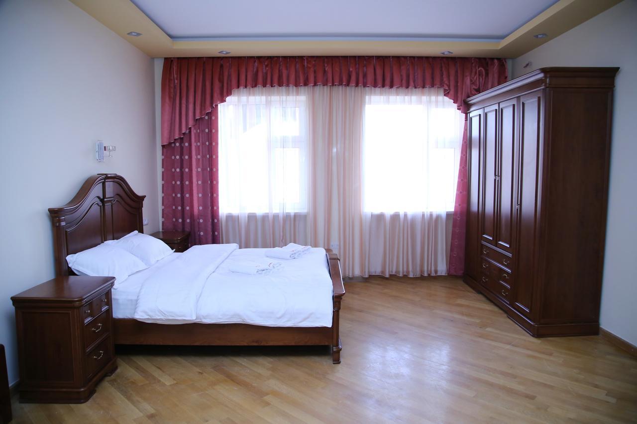 Hotel For You Erevan Exterior foto