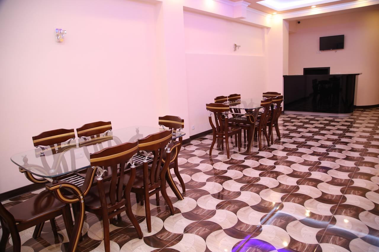 Hotel For You Erevan Exterior foto