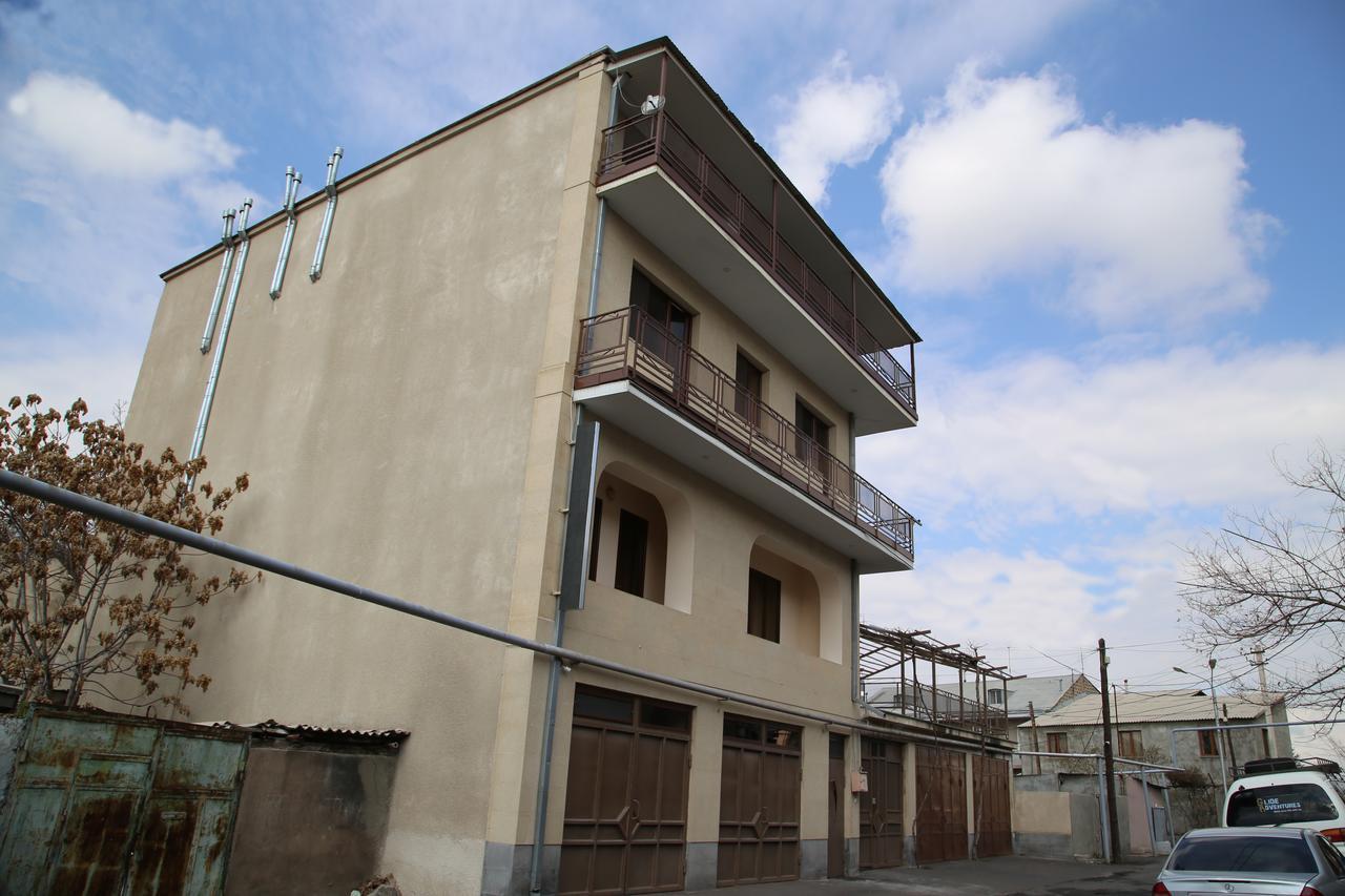 Hotel For You Erevan Exterior foto