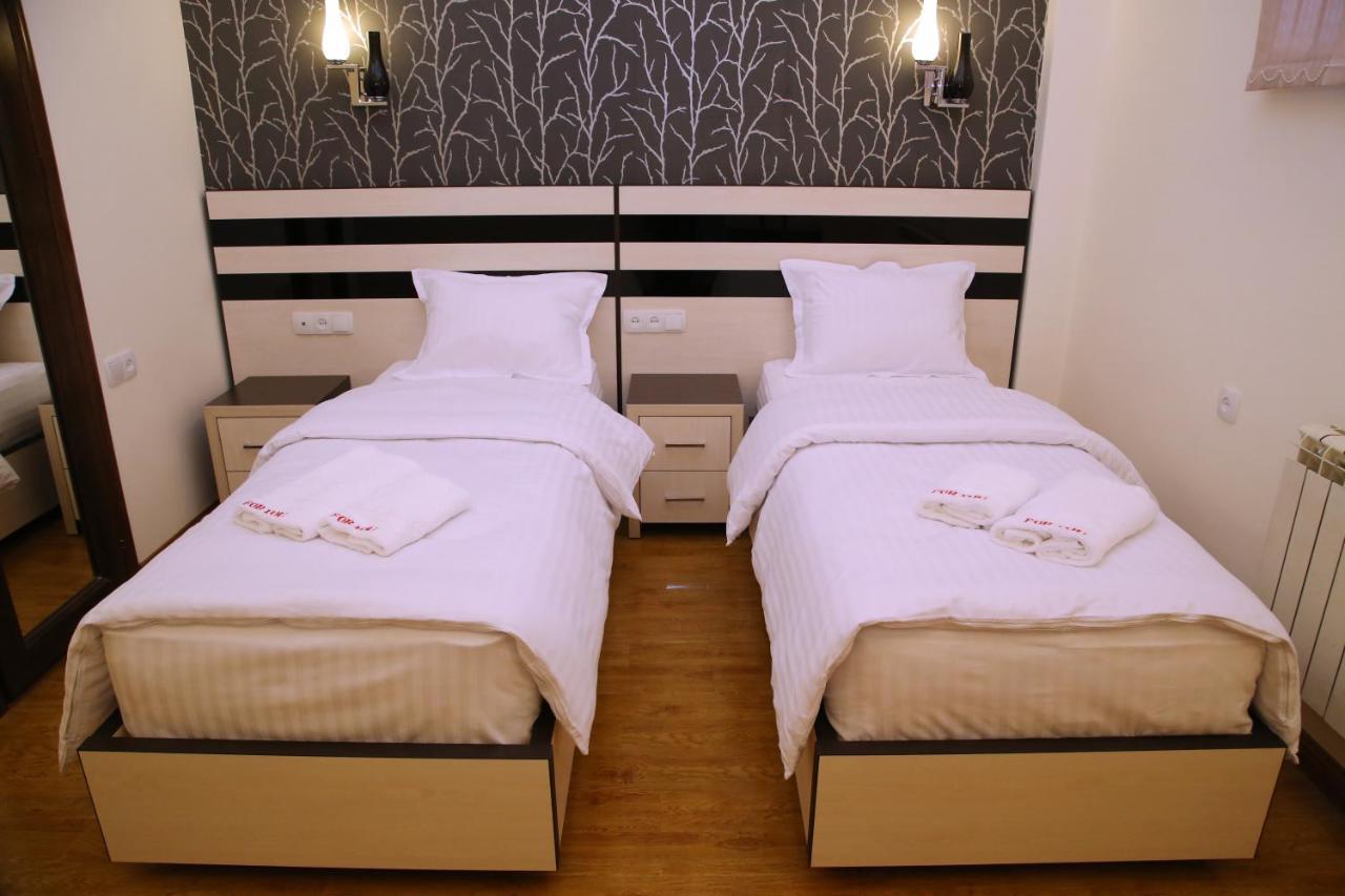 Hotel For You Erevan Exterior foto